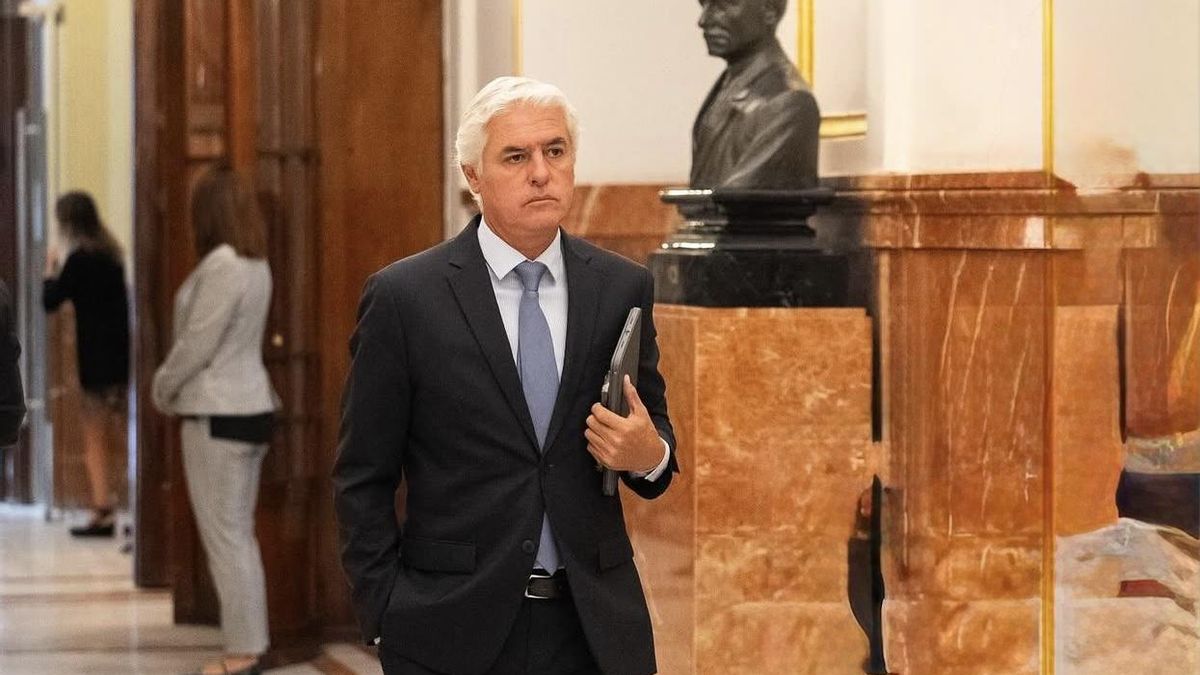 CARLOS SÁNCHEZ, EL ELEGIDO: EL PP DE GRAN CANARIA SIGUE EN MODO “GESTORA Y AMIGOS”