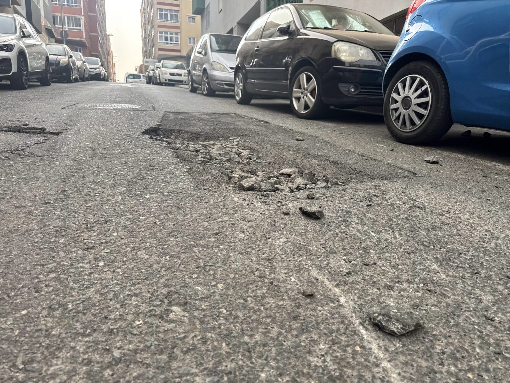 VOX TELDE DENUNCIA EL ESTADO DE ABANDONO DE LA CIUDAD: “MIENTRAS EL GOBIERNO VIVE DE FIESTA, TELDE SE HUNDE”